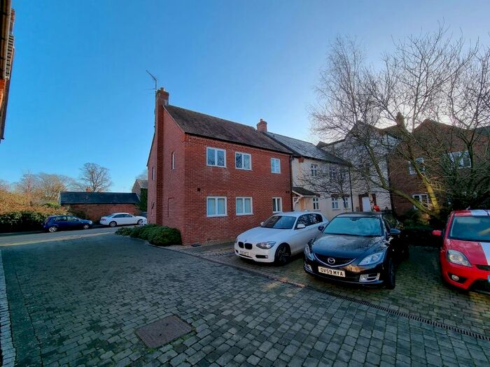 2 Bedroom Flat To Rent In Wade House, Ivy Grange, Bilton Village, CV22