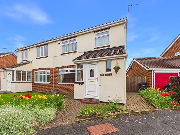 3 Bedroom Semi-Detached House For Sale In Sherburn Grange North, Jarrow, NE32