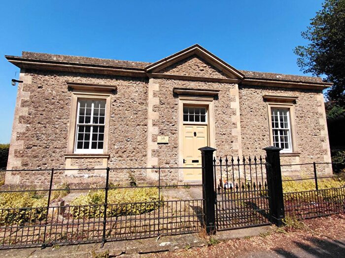 2 Bedroom Detached Bungalow To Rent In Coleshill, Swindon, Oxfordshire, SN6