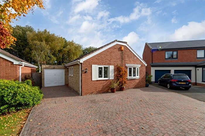 2 Bedroom Detached Bungalow For Sale In Whitebridge Close, Newcastle Upon Tyne, NE3