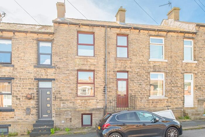 3 Bedroom Terraced House For Sale In Wetlands Road, Meltham, Holmfirth, HD9