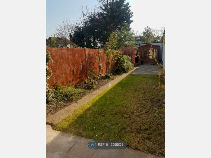 3 Bedroom Semi-Detached House To Rent In Frant Road, Thornton Heath, CR7