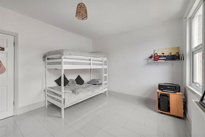 3 Bedroom Terraced House For Sale In Elsham Road, Leytonstone, E11