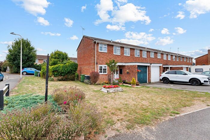 3 Bedroom Semi-Detached House For Sale In Laylands Green, Hungerford, RG17