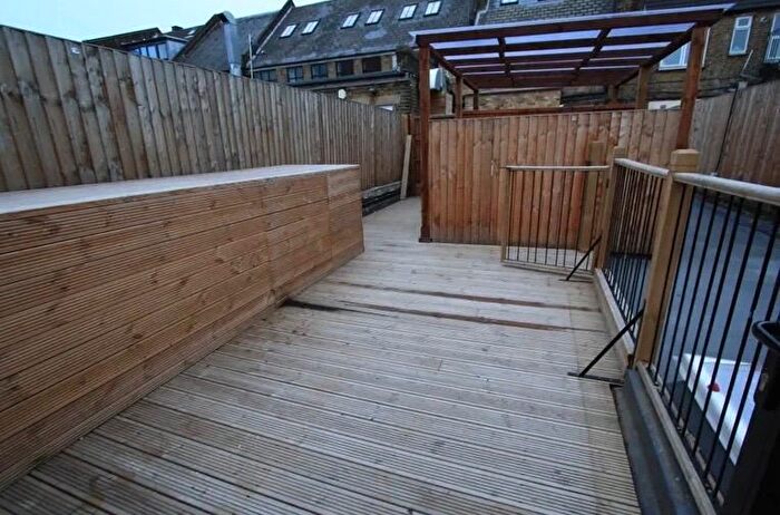 1 Bedroom Flat To Rent In Astoria Walk, Brixton, SW9