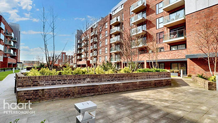 2 Bedroom Flat For Sale In East Station Road, Peterborough, PE2