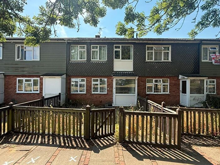 3 Bedroom Terraced House For Sale In Lutton Grove, Peterborough, PE3