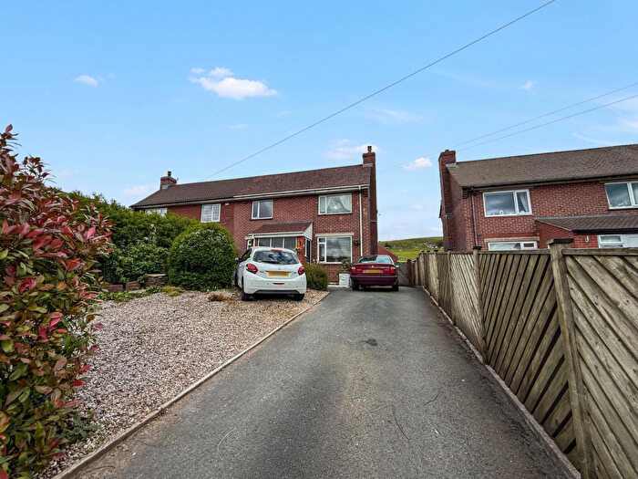 5 Bedroom Semi-Detached House For Sale In Harris Road, Buxton, SK17
