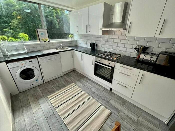 5 Bedroom Flat To Rent In Barandon Walk, Imperial College London, Notting Hill, London, Latimer Road, Ladbroke Grove, Holland Park, W11