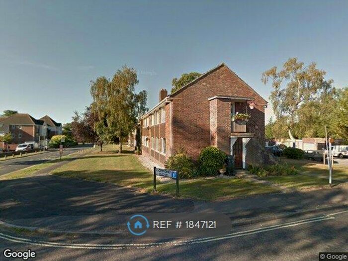 2 Bedroom Maisonette To Rent In Ashdown Road, Chandler's Ford, Eastleigh, SO53