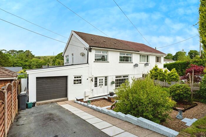 3 Bedroom Semi-Detached House For Sale In Dulais Road, Seven Sisters, Neath, SA10