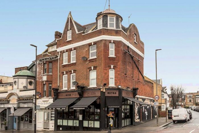 Studio To Rent In Battersea Rise, London, SW11