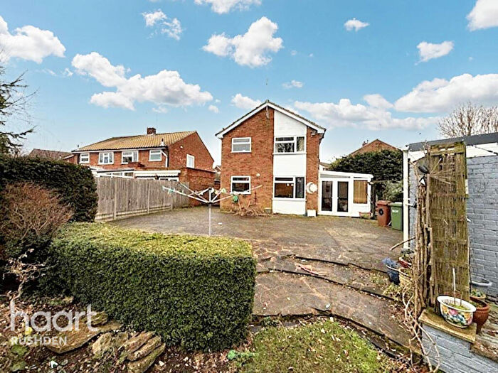 4 Bedroom Detached House For Sale In Chapmans Close, Wellingborough, NN29