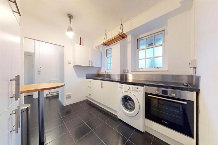 1 Bedroom Apartment To Rent In Teale Street, London, E2