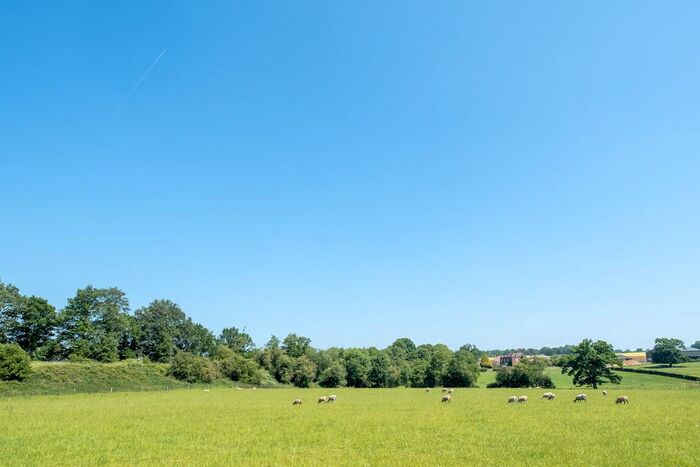 4 Bedroom Detached House For Sale In Highland Road, Kenilworth, CV8