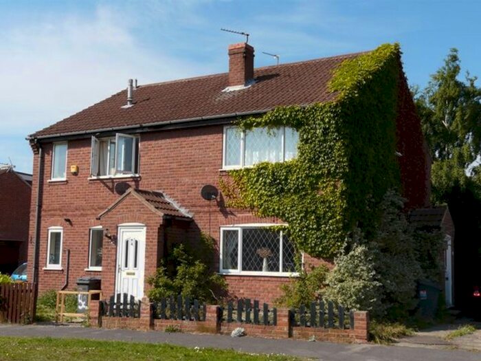 1 Bedroom Maisonette To Rent In Hempbridge Road, Selby, YO8