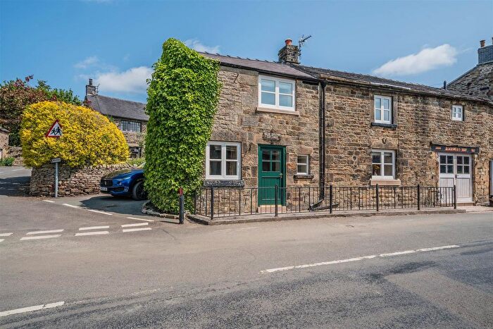 2 Bedroom Property To Rent In Leek Road, Longnor, SK17