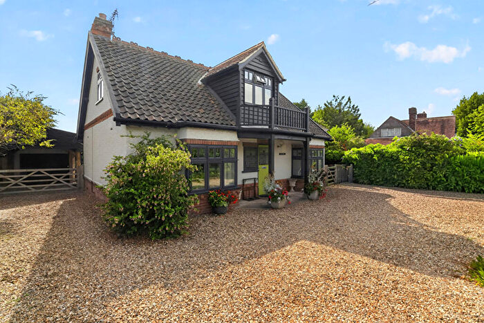 3 Bedroom Detached House For Sale In Horning Road West, Hoveton, Norwich, Norfolk, NR12