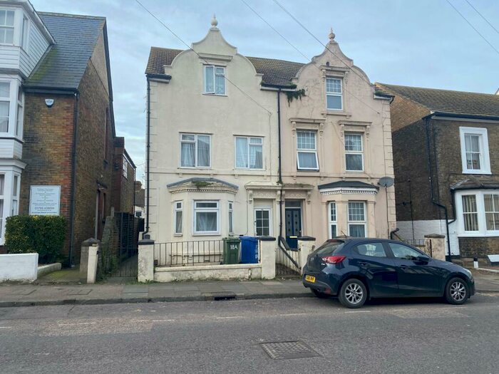 1 Bedroom Maisonette To Rent In Park Road, Sittingbourne, ME10
