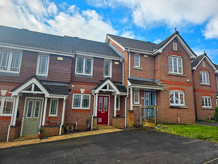 2 Bedroom Semi Detached House To Rent In Alder Heights, Poole, BH12