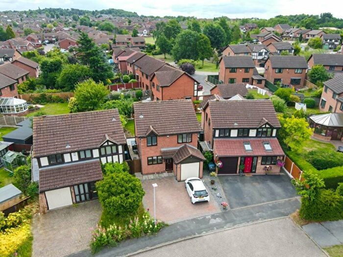 3 Bedroom Detached House To Rent In Belton Drive, Nottingham, Nottinghamshire, NG2