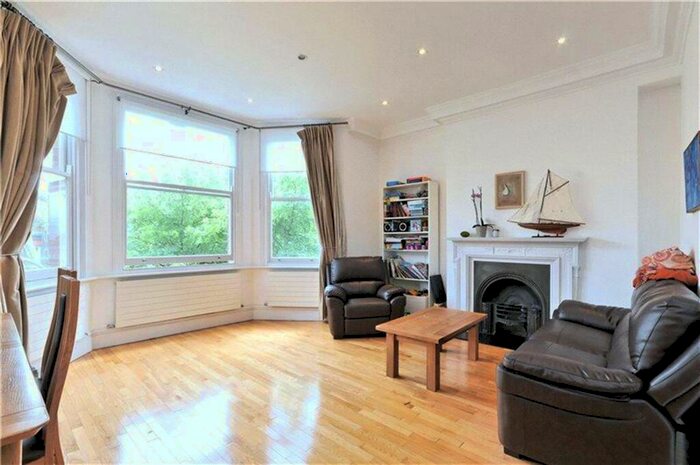 2 Bedroom Flat To Rent In Greencroft Gardens, London, NW6