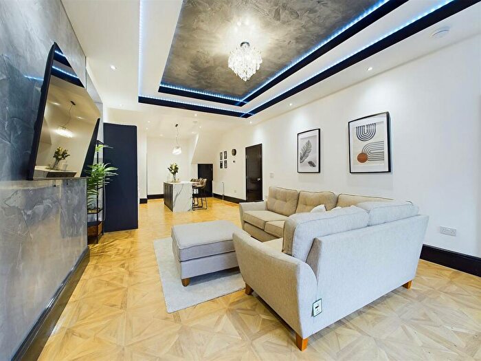 3 Bedroom Maisonette To Rent In Whitley Road, Whitley Bay, NE26