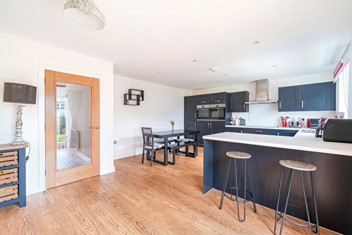 4 Bedroom Detached House For Sale In River View, Appledore, Devon, EX39