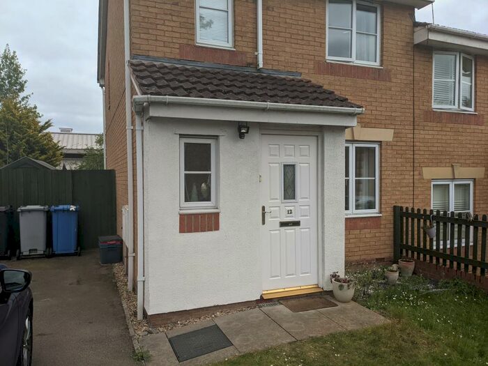 3 Bedroom House To Rent In Grant Close, Kettering, NN15