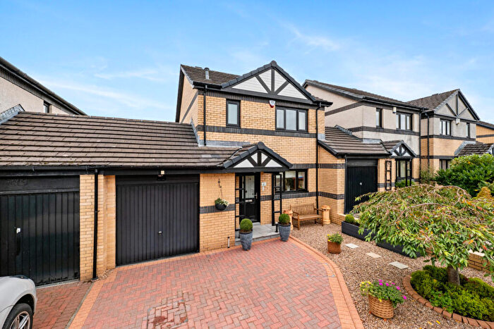 3 Bedroom Link Detached House For Sale In Craighirst Road, Milngavie, G62