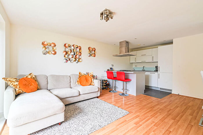1 Bedroom Flat For Sale In Merchant Street, , Bow, London, E3