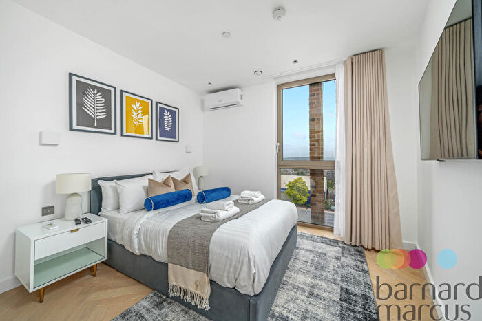 2 Bedroom Apartment To Rent In Oberman Road, London, NW10