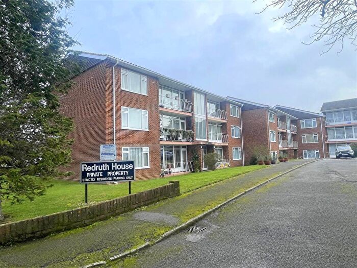 1 Bedroom Apartment For Sale In Redruth House, Grange Road, South Sutton, SM2