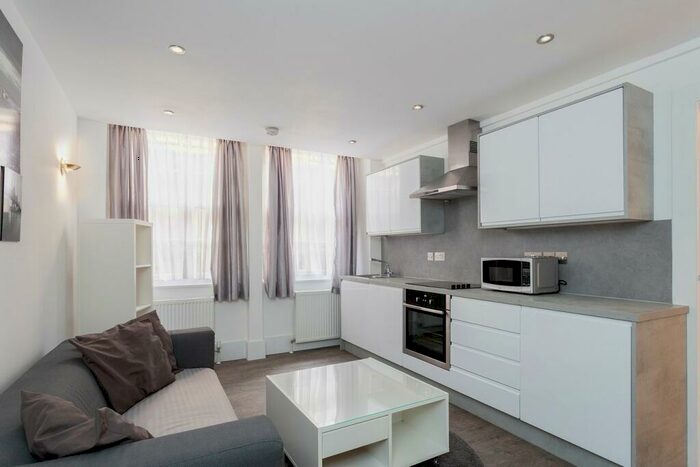 Apartment To Rent In Ivor Court Gloucester Place, London, NW1