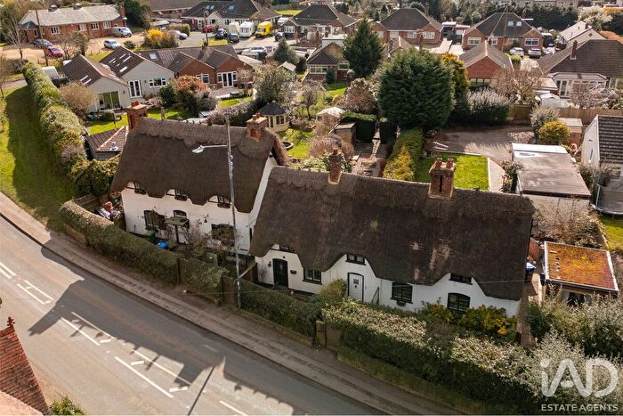 1 Bedroom Cottage For Sale In Southam Road, Leamington Spa, CV31