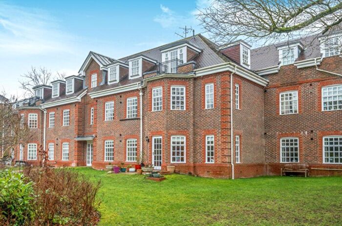 2 Bedroom Retirement Property For Sale In Ravens Court, Castle Village, Berkhamsted, Hertfordshire, HP4