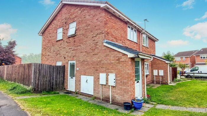 1 Bedroom Flat To Rent In Knightsbridge Way, Stretton, DE13