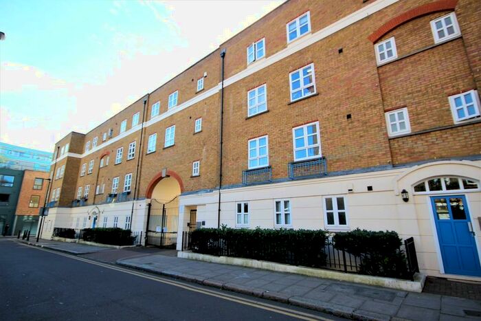 2 Bedroom Apartment To Rent In St Matthews Row, Shoreditch, E2