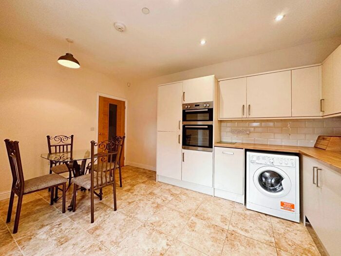2 Bedroom Bungalow For Sale In Bagridge Road, Castlecroft, Wolverhampton, WV3