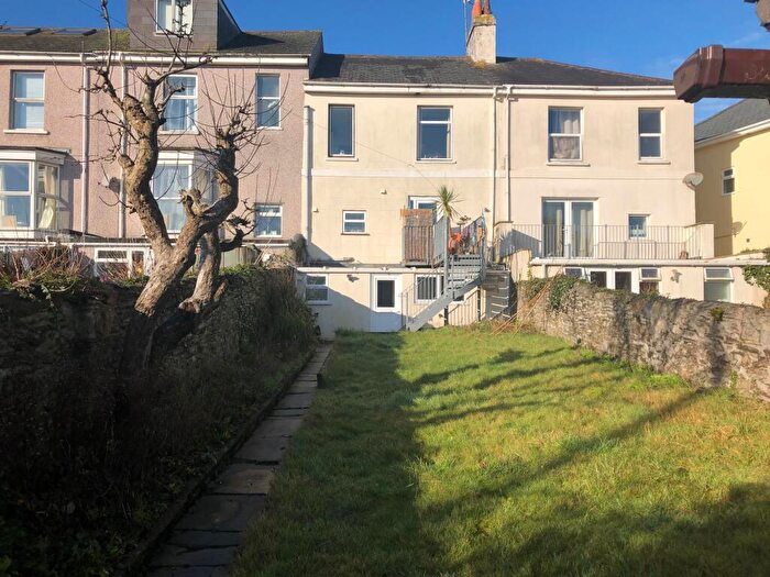 2 Bedroom Flat To Rent In Belle Vue Road, Saltash, PL12