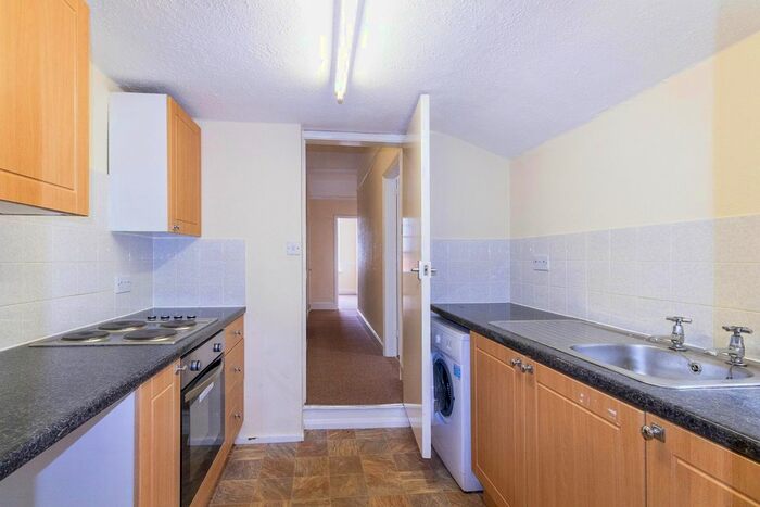 3 Bedroom Terraced House To Rent In Stratford Road, Wolverton, MK12