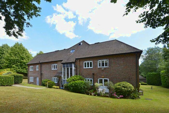 1 Bedroom Apartment To Rent In Short Let - Hambledon Park, Godalming, GU8