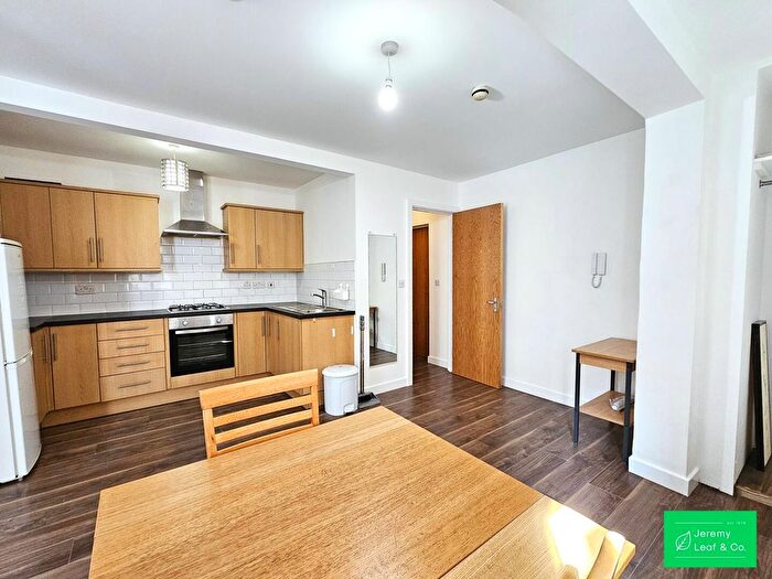 1 Bedroom Flat To Rent In Bedford Road, East Finchley, N2