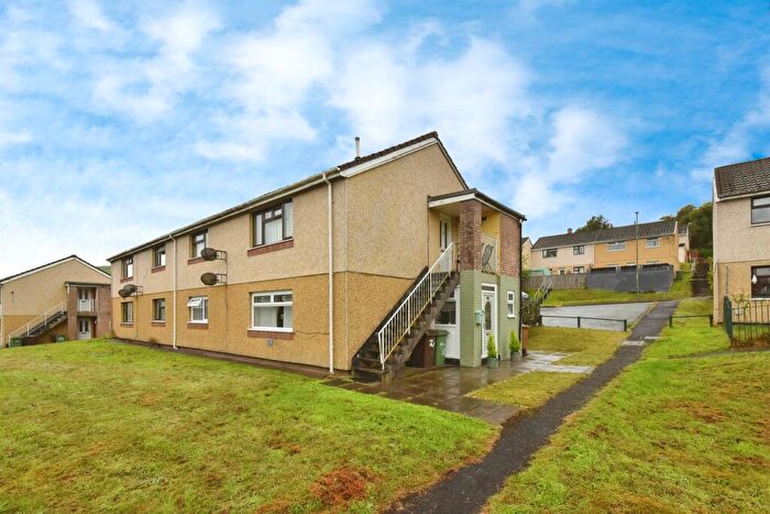 2 Bedroom Flat For Sale In Brynhyfryd, Pontlottyn, Bargoed, CF81