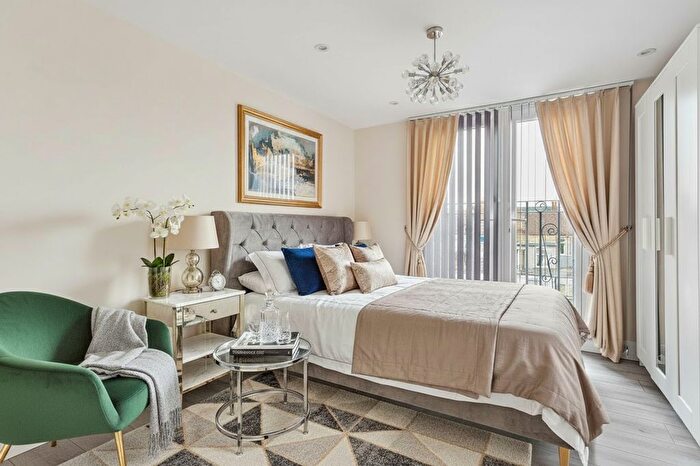 5 Bedroom Terraced House For Sale In Abbotts Road, Southall, UB1