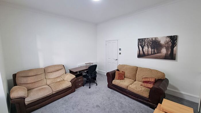 1 Bedroom Flat To Rent In Wallfield Crescent, Rosemount, Aberdeen, AB25