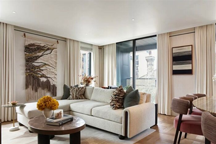 3 Bedroom Flat For Sale In Artisan Tower, Wandsworth Mills, SW18