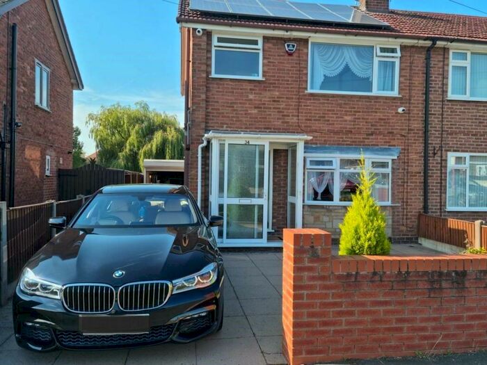3 Bedroom Semi-Detached House To Rent In Sandiway Road, Crewe, CW1