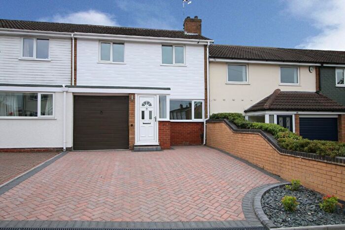 3 Bedroom Terraced House To Rent In Winds Point, Hagley, Stourbridge, DY9