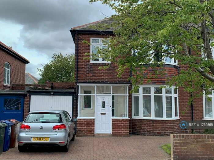 3 Bedroom Semi-Detached House To Rent In Eastwood Gardens, Newcastle Upon Tyne, NE3